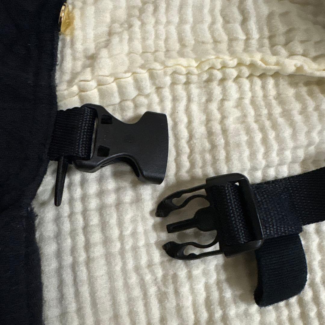 アーティポッペ　抱っこ紐　ブラック