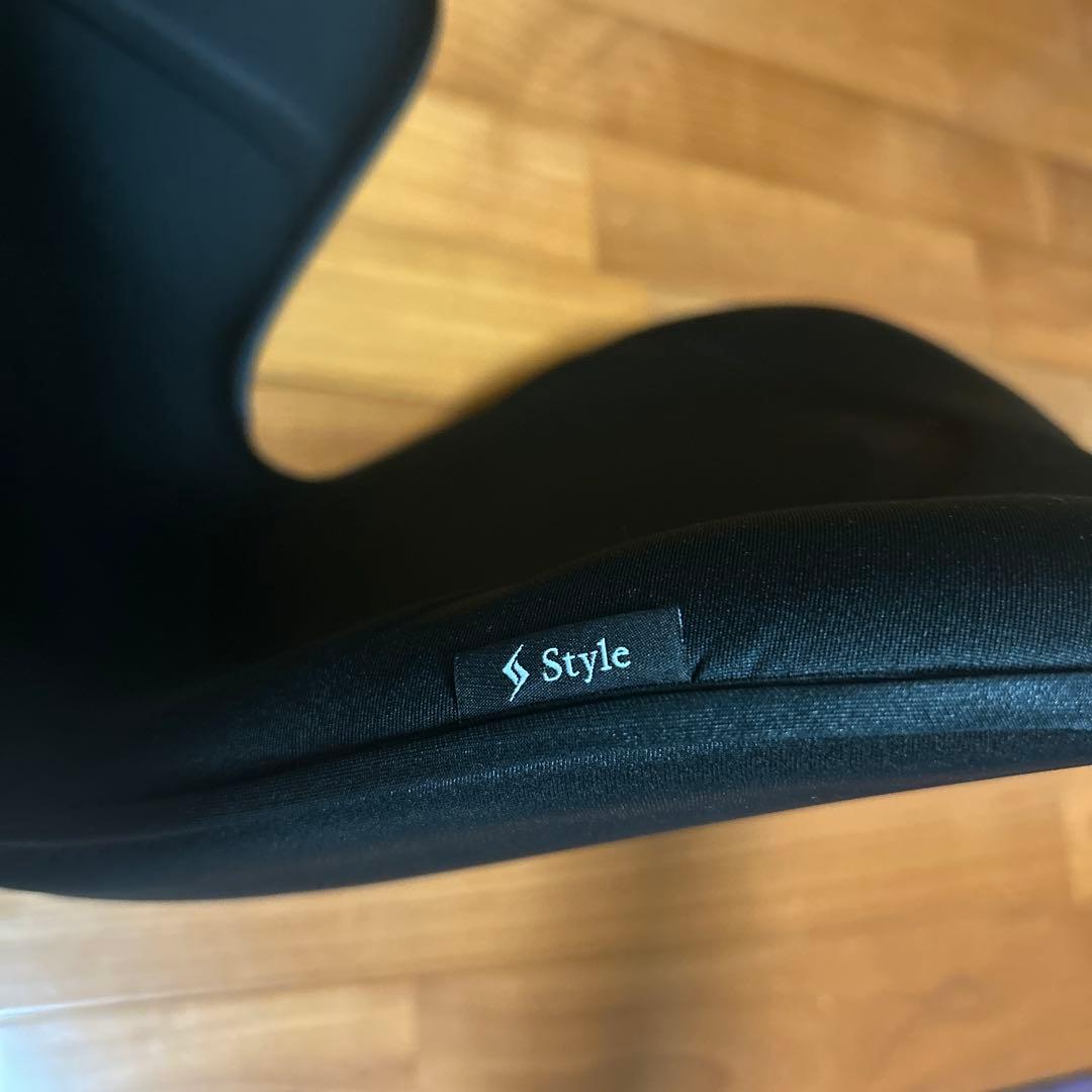 Style SMART（スタイルスマート） 姿勢矯正クッション ブラック