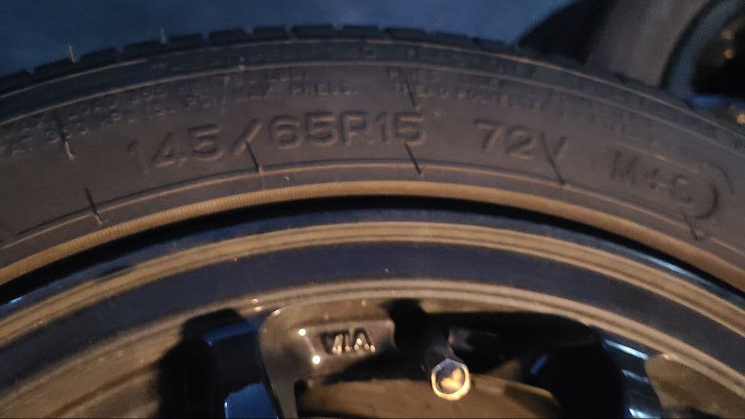 15インチ　前後サイズ違い　三菱ｉ　アイ