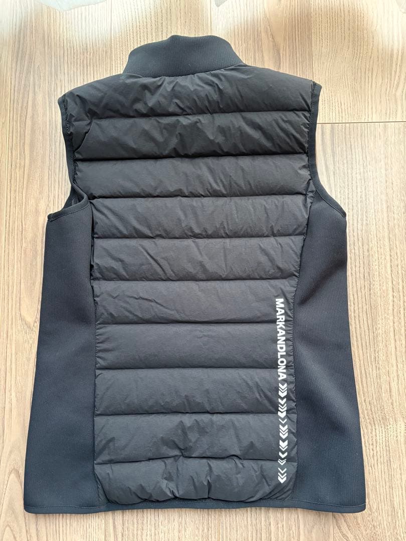 マークアンドロナ ベスト Mサイズ