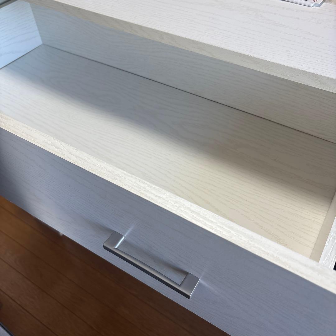 ニトリ　ホワイト 木製 チェスト 4段