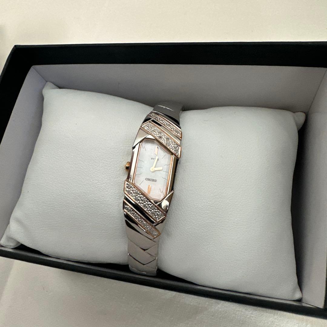 SEIKO SUP332 ソーラー時計 レディース ダイヤモンド装飾