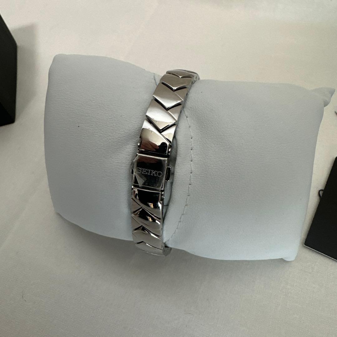 SEIKO SUP332 ソーラー時計 レディース ダイヤモンド装飾