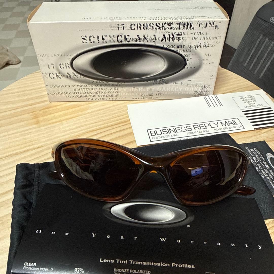 Oakley minute 2.0 サングラス ダークアンバー ダークブロンズ