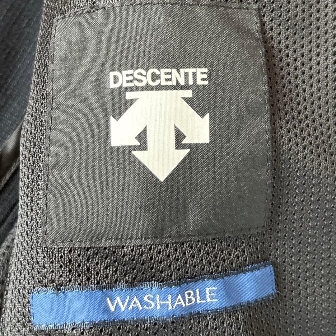 極美品 デサント 3ピース スーツ セットアップ ストレッチ ウォッシャブル　黒