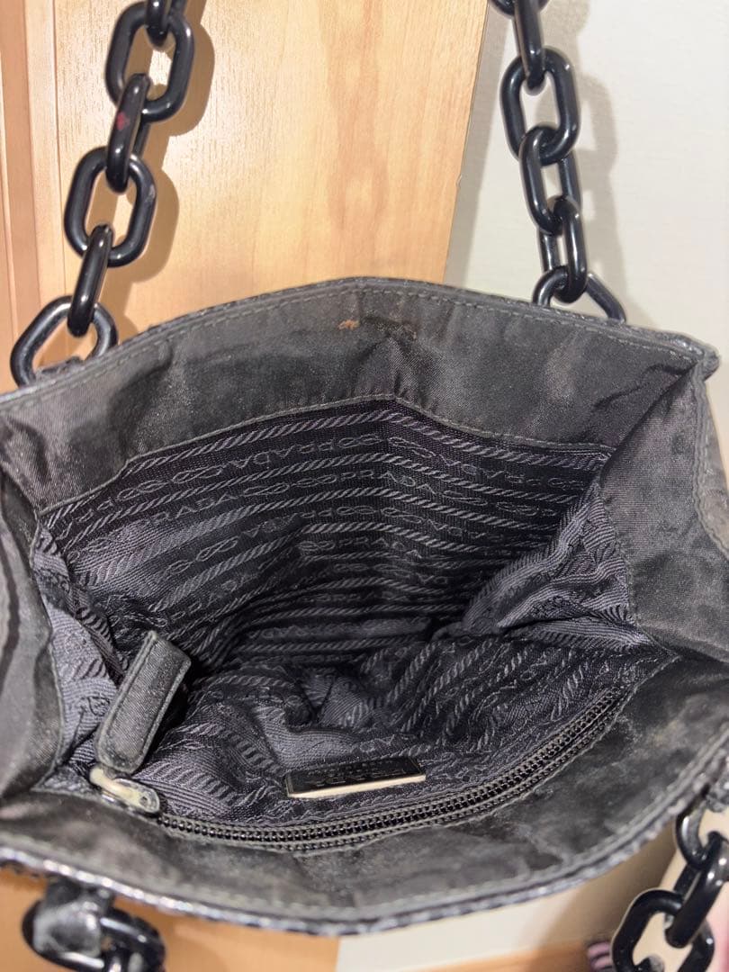 プラダ　チェーン　バッグ