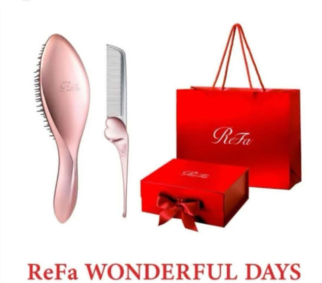 ReFa ホリデーシーズン限定BOX入り　ブラシとコーム