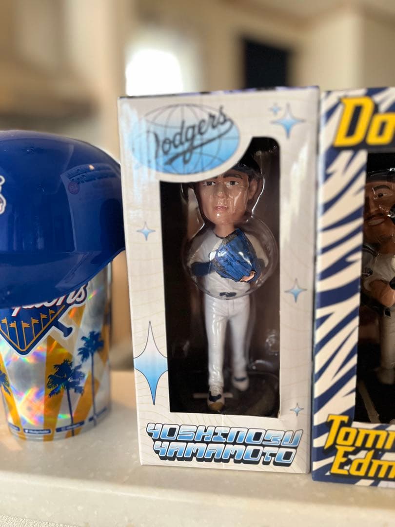 山本由伸 フィギュア ドジャース
