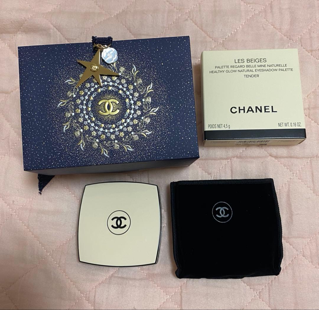 CHANEL⭐︎ LES BEIGES アイシャドウパレット　チャーム付き⭐︎