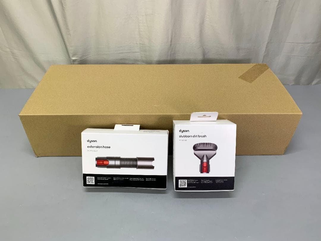 【新品】Dyson コードレスクリーナー SV25 V8Plus ハンディ掃除機