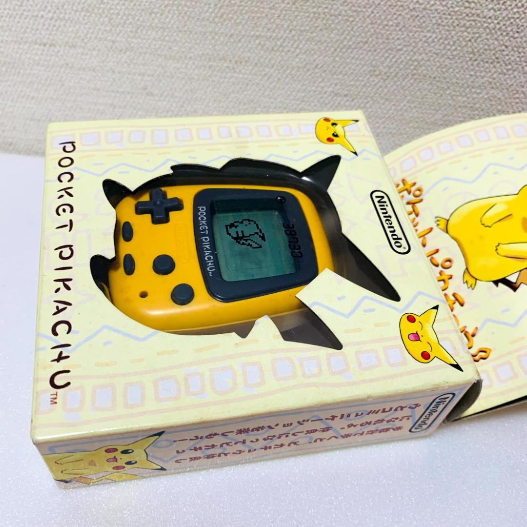 【美品】　ポケット ピカチュウ　任天堂 歩数計　万歩計