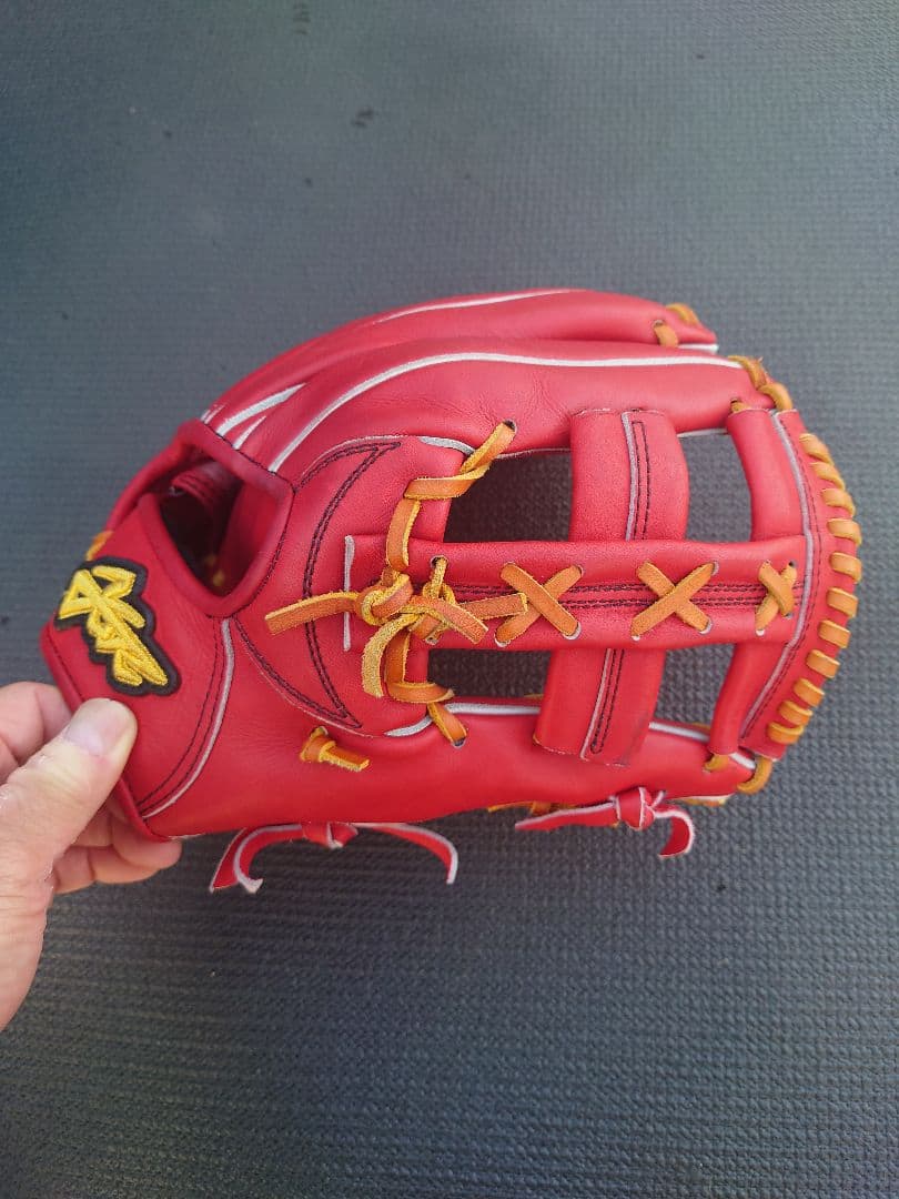 エールストーリー硬式店舗別注グラブ