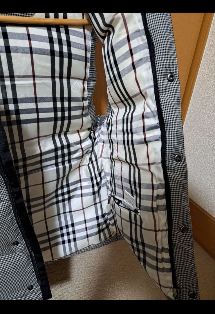 千鳥格子柄ダウンベスト　バーバリーブラックレーベル