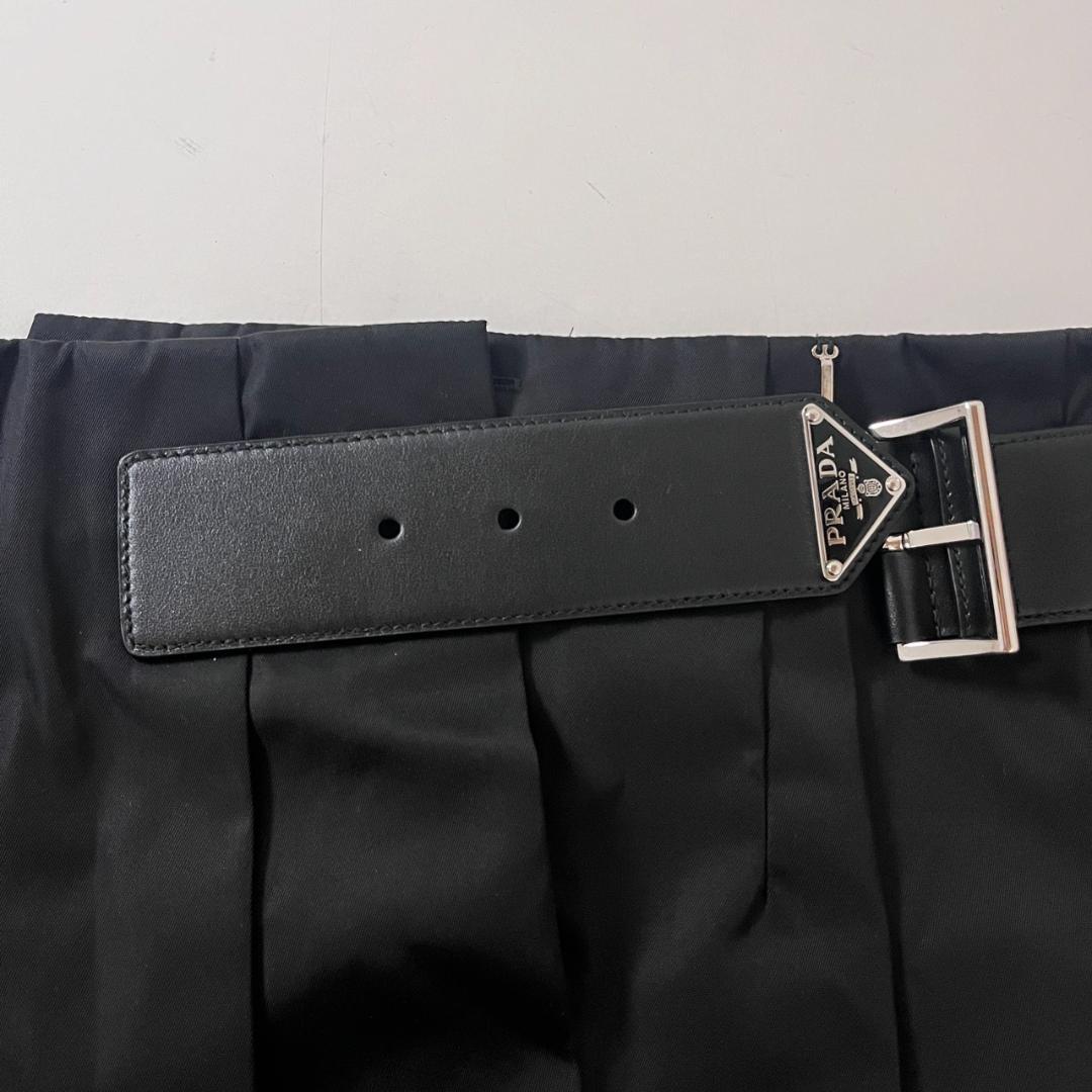 美品 PRADA Re-Nylon ベルト付 プリーツ ミニスカート 38