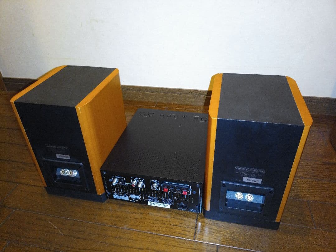 ONKYO CR-U3 アンプ本体＋ ONKYO D-112E 別売スピーカー