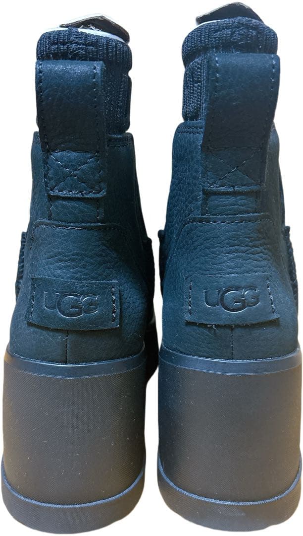 UGG WOMENS MOXY CHELSEA チェルシーブーツ　24cm