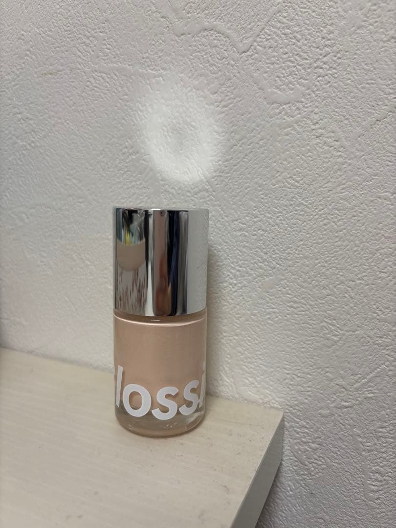 Glossier リキッドファンデーション ナチュラルベージュ ニューヨーク限定