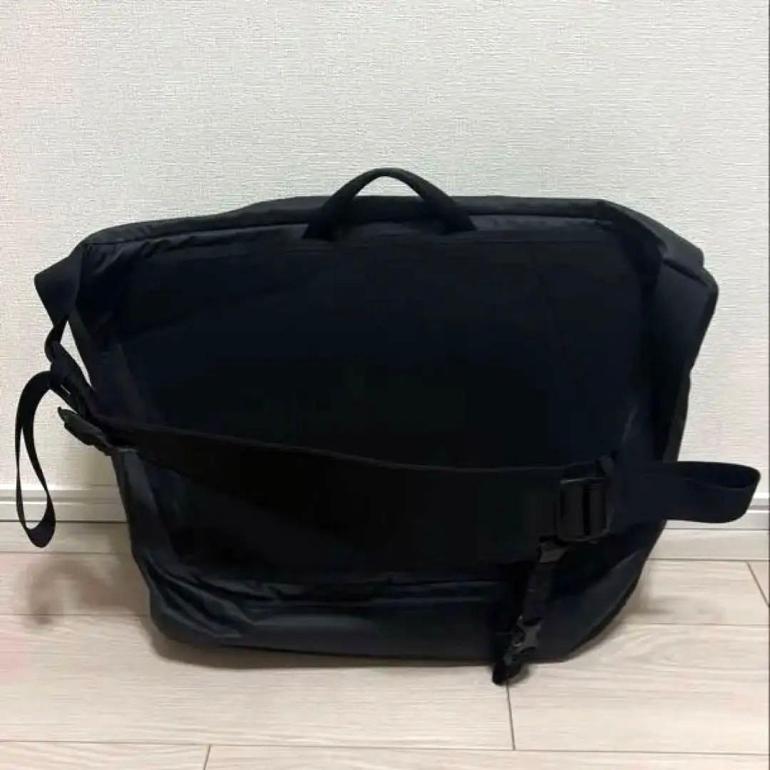 アークテリクス グランヴィル 16クーリエバッグ