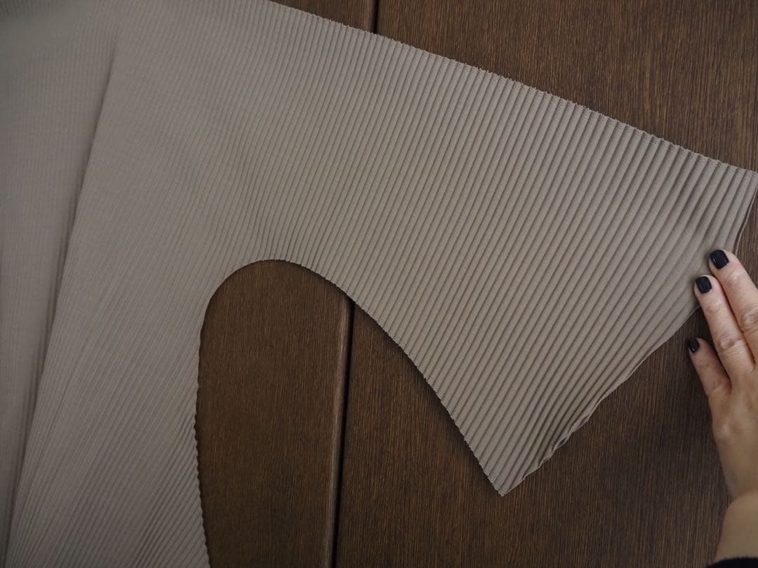 イッセイミヤケme ネイビー長袖トップス