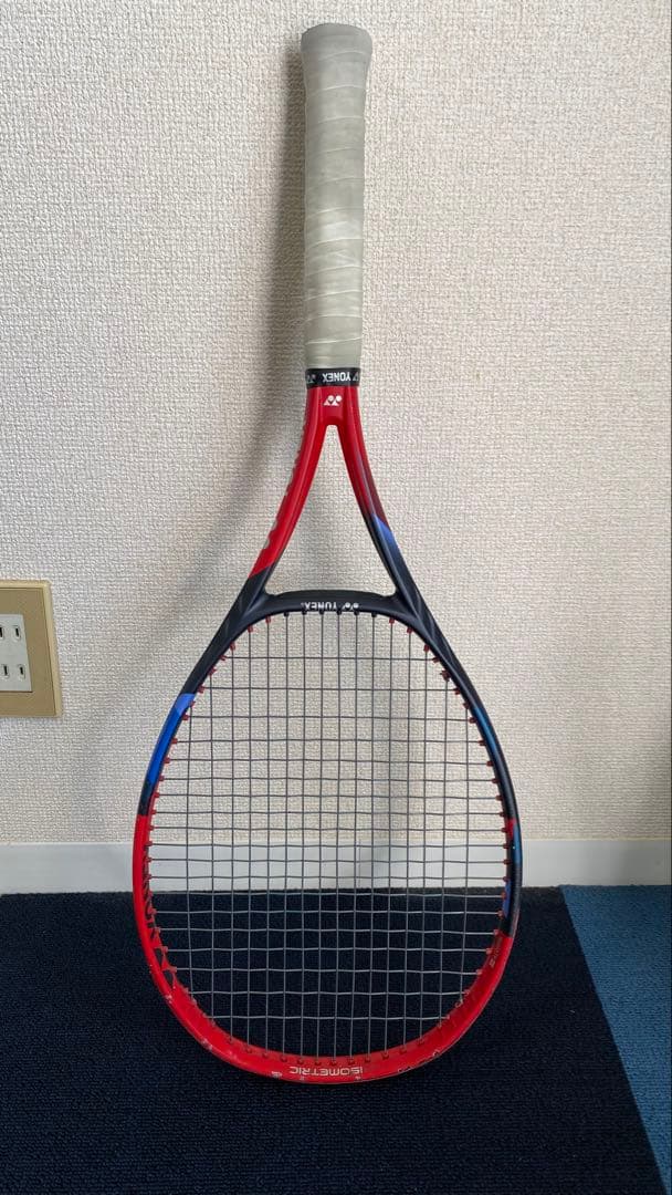 V CORE98テニスラケット