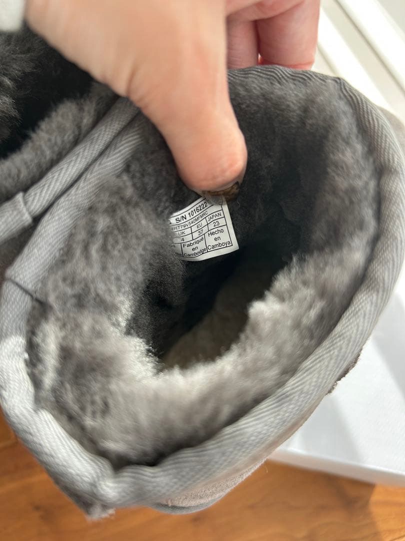 【美品】UGG グレー ショートブーツ