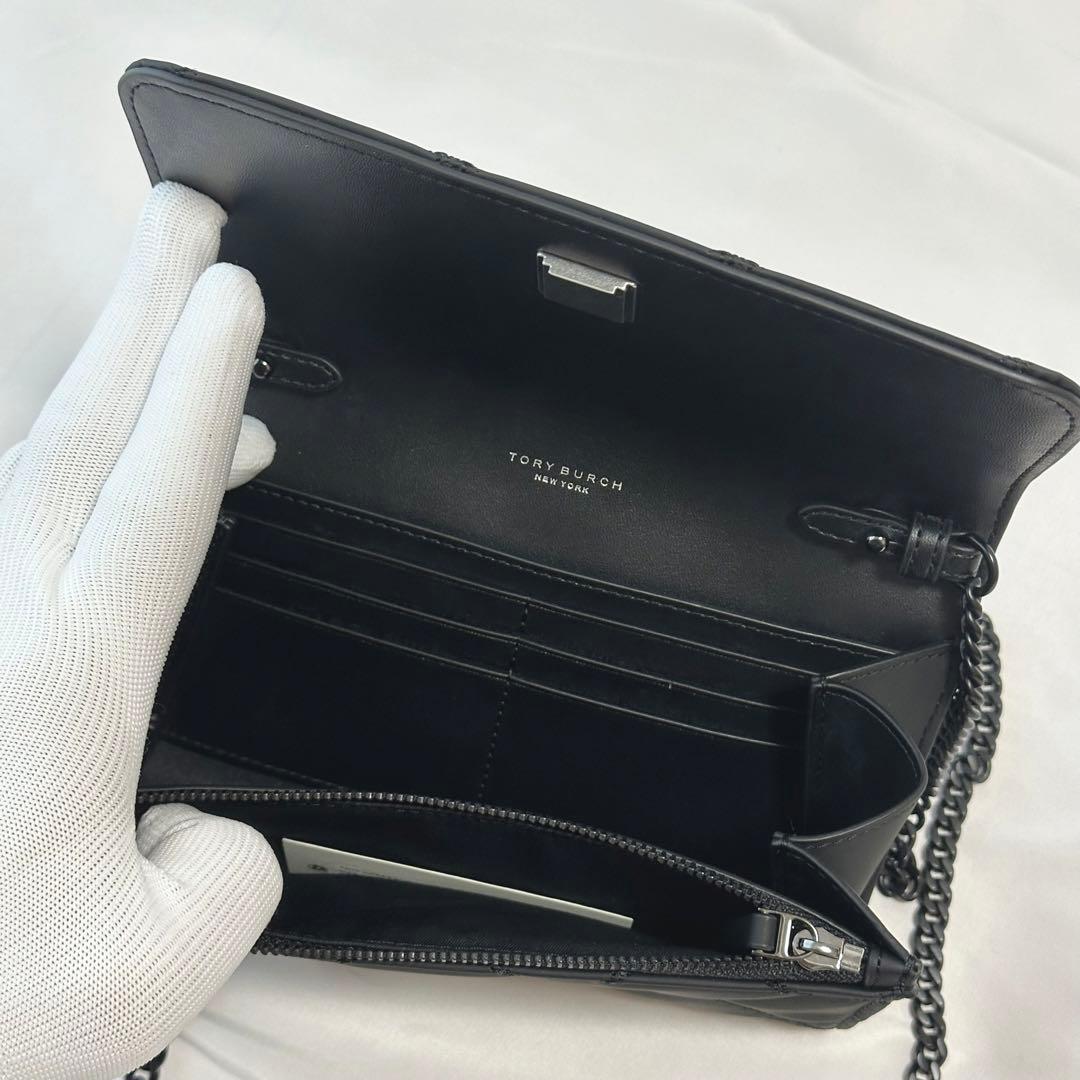 【限定】トリーバーチ キルティング 長財布 マット素材 チェーン付ウォレット