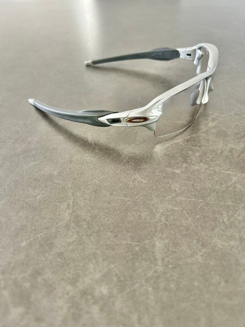Oakley サングラス　FLAK 2.0