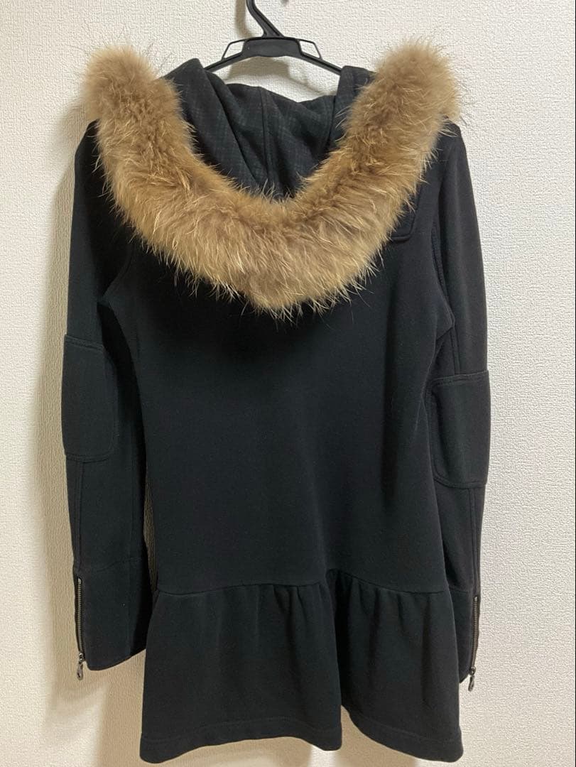 【BURBERRY BLUELABEL】リアルファー付ブラックフレアパーカー M