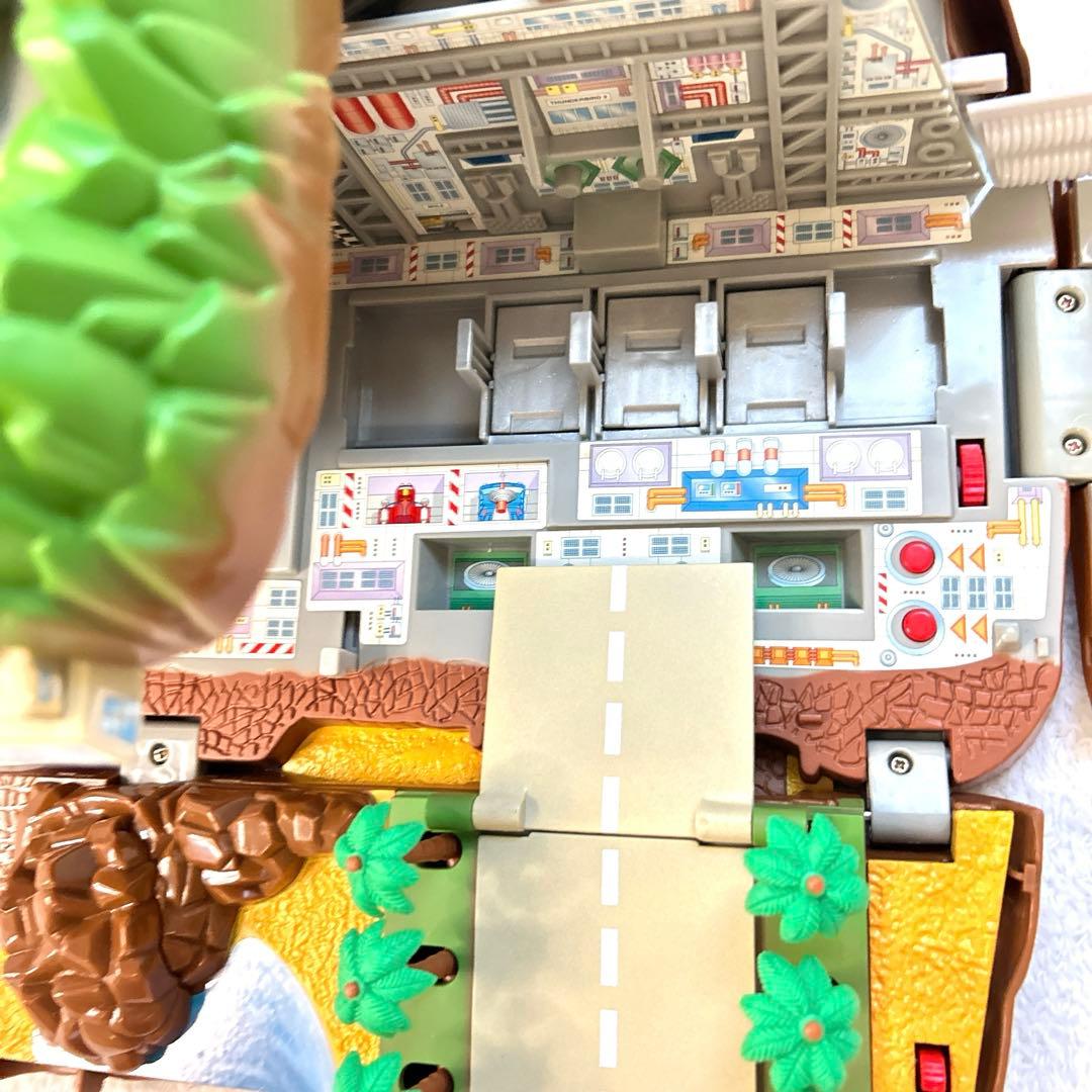 タカラ　サンダーバード　トレーシーアイランド　トランスフォーミング　プレイセット