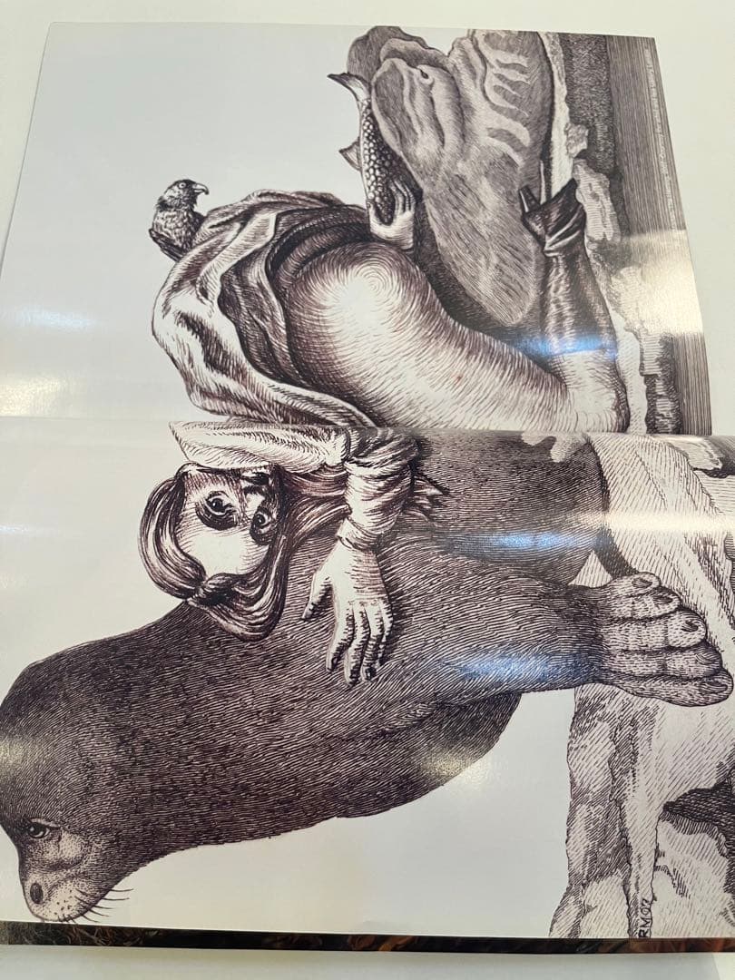 COMME des GARÇONS 非売品　アート冊子　SIX purple ②