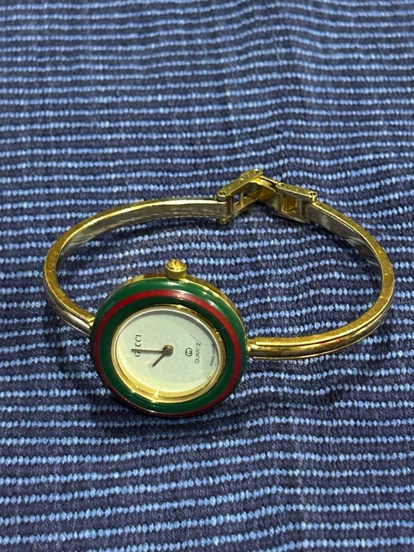 なき　グッチチェンジベゼル　シェリーライン1100-L