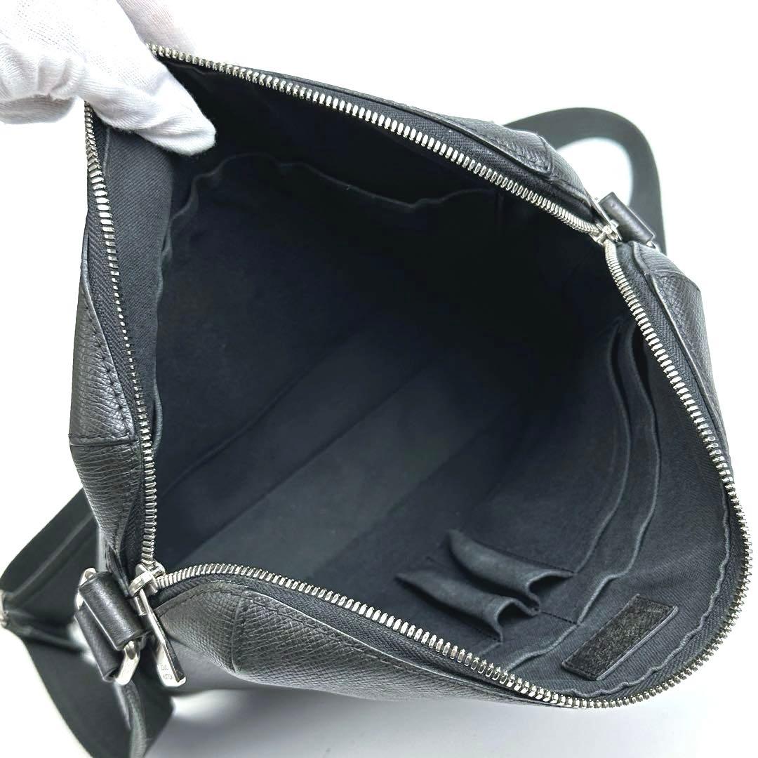 ネエさん ルイヴィトン タイガ グリゴリ メッセンジャーPM M30238