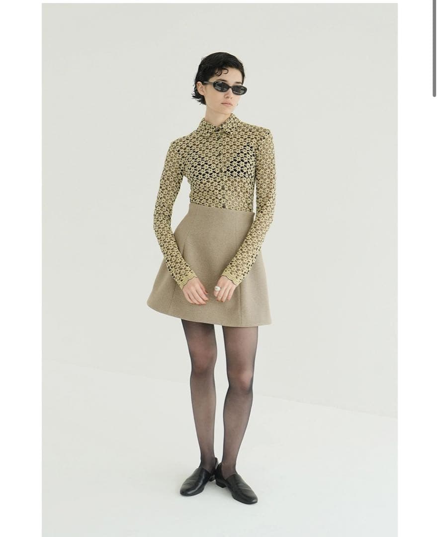 クラネ3D FLOWER LACE SHIRT