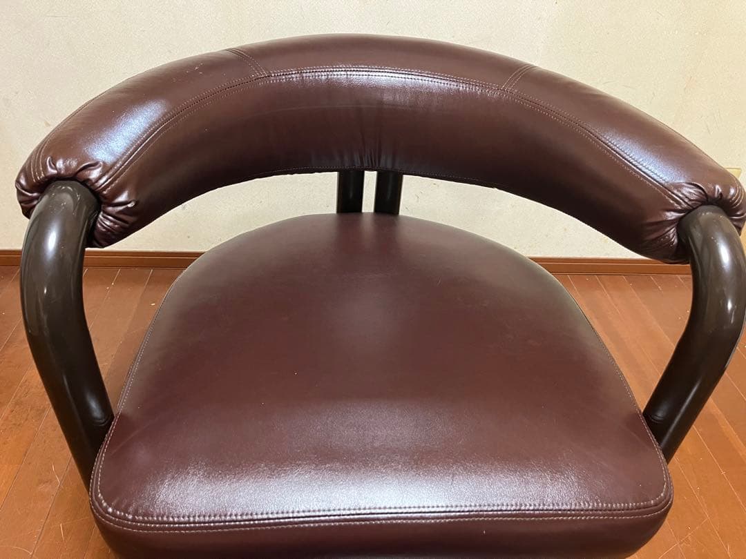 【すし　MOBILIA】　モビリア　革シングルソファ　日本創業①