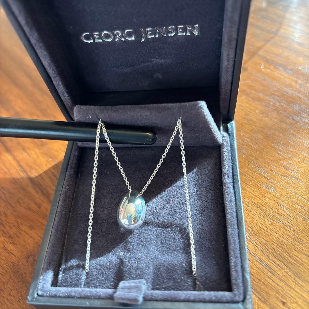   シルバー　ペンダント　卵型