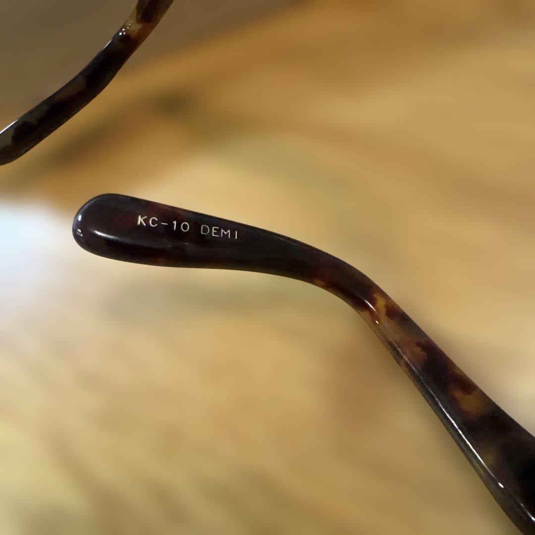 金子眼鏡 ブラウン度ありメガネ(0.75-1.0ぐらい)