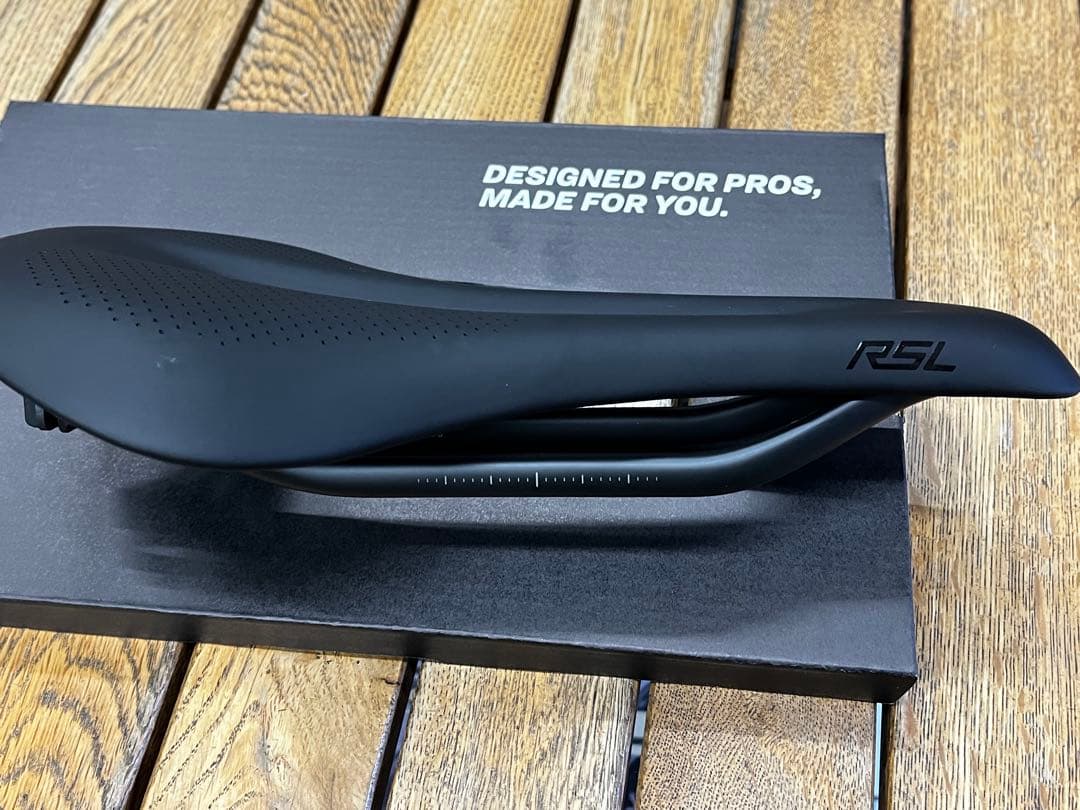 トレック　RSL サドル　145mm