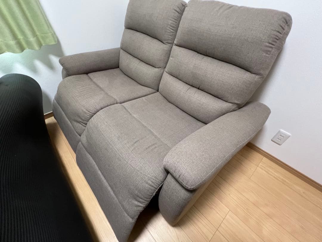 ニトリ 電動リクライニングソファ ビリーバー 2人掛け