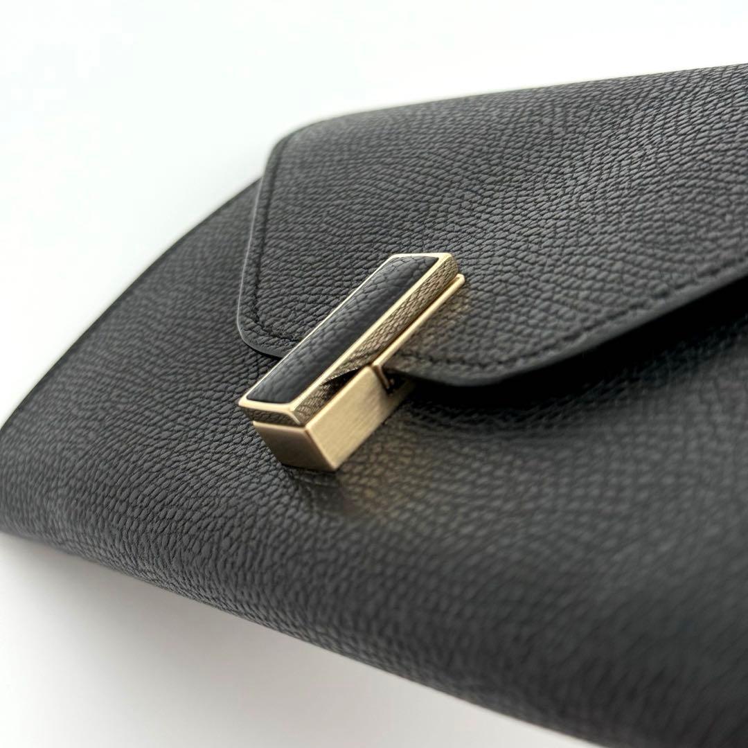 ヴァレクストラ イジィデ レザー ミディアム 財布 ウォレット ブラック 黒