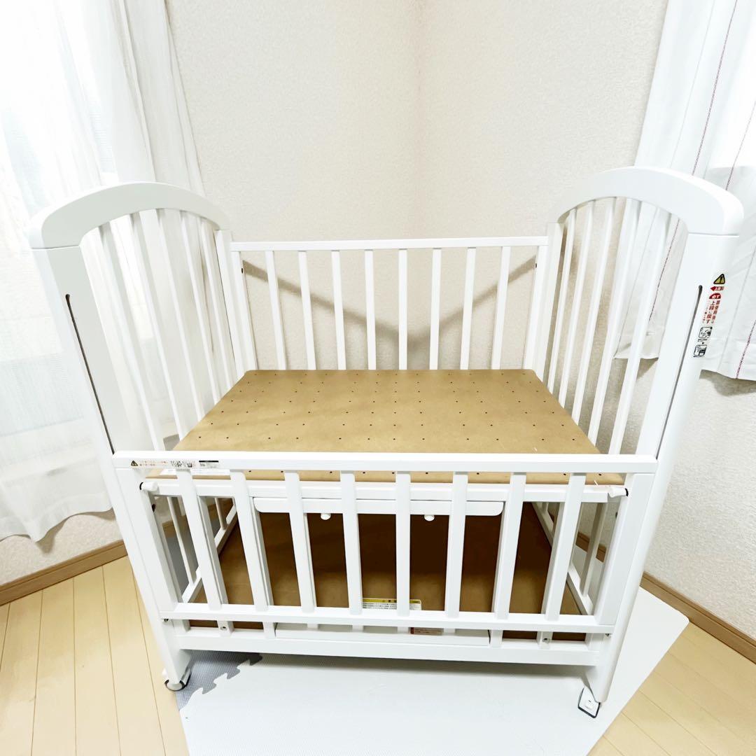 カトージ　ミニベビーベッド　ミニタチベッド(ビアンコ2)⭐︎