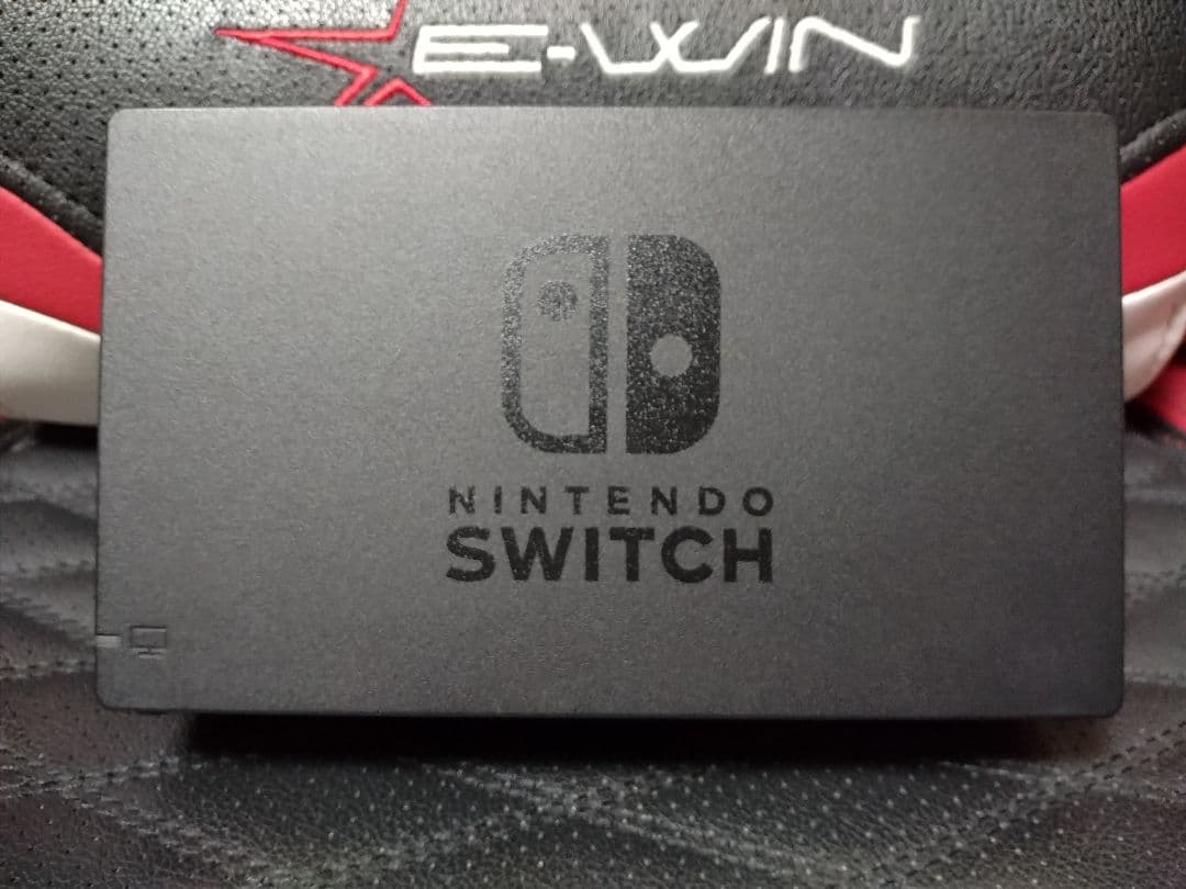 【美品】【Nintendo 任天堂 Switch 本体】オマケ付き❢