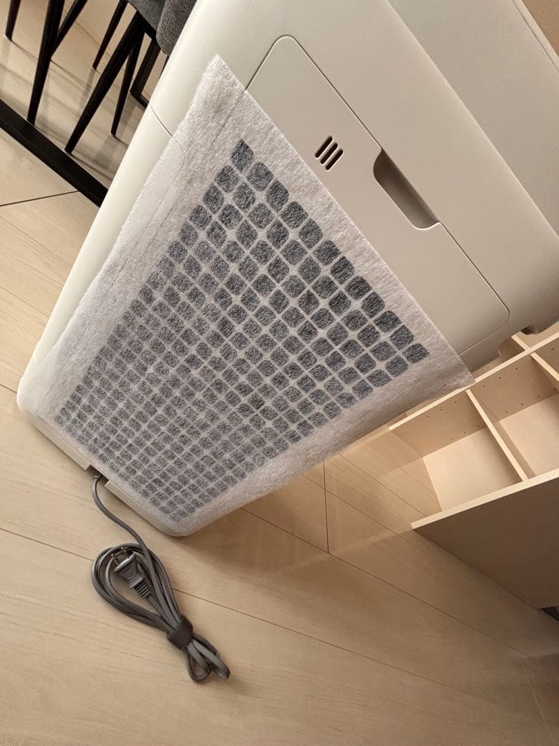 【一度だけ使用】シャープ　ホワイト空気清浄機 HEPAフィルター搭載