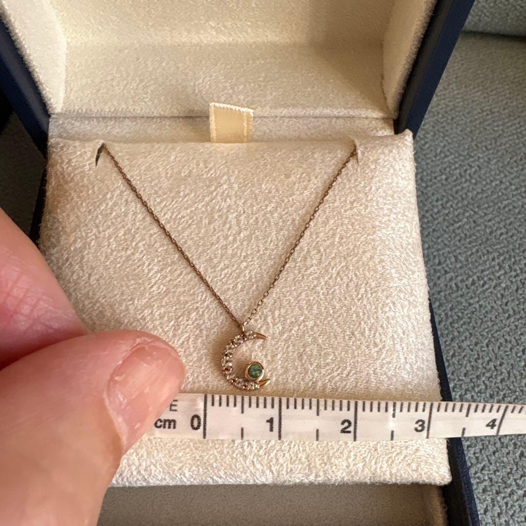 カプチーノ様　ヴァンドーム青山　k10 ダイヤ　エメラルド月ネックレス 箱付き