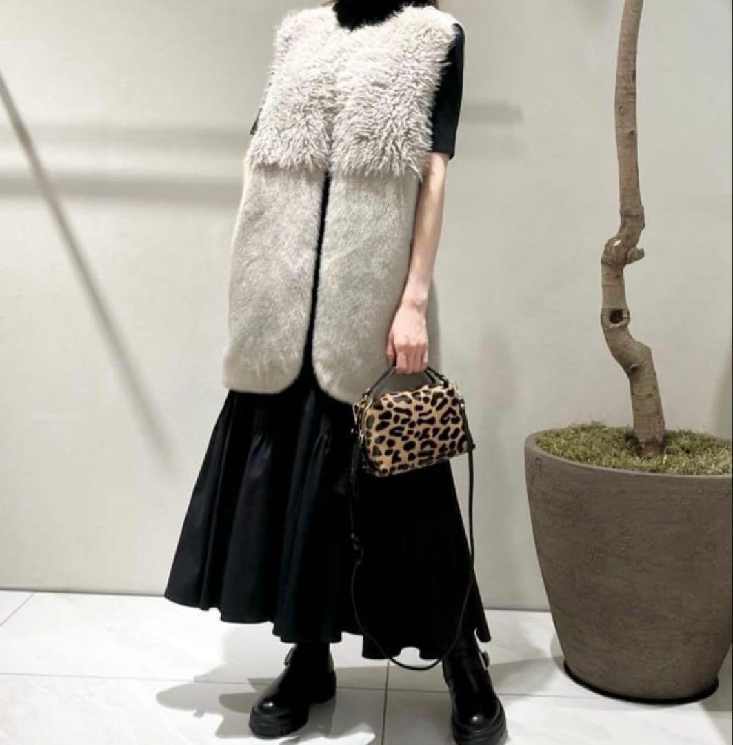 アルアバイル　ルルウィルビー フェイクファーコンビニットジレ