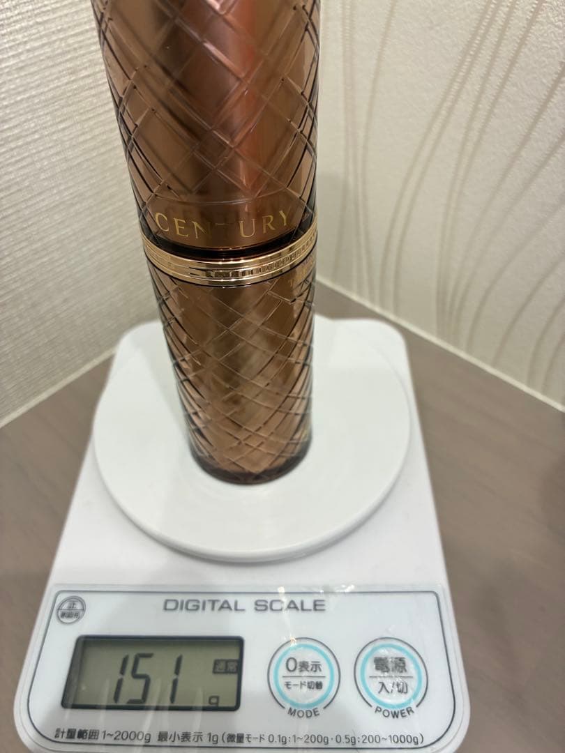 トワニーセンチュリーザ・セラムd