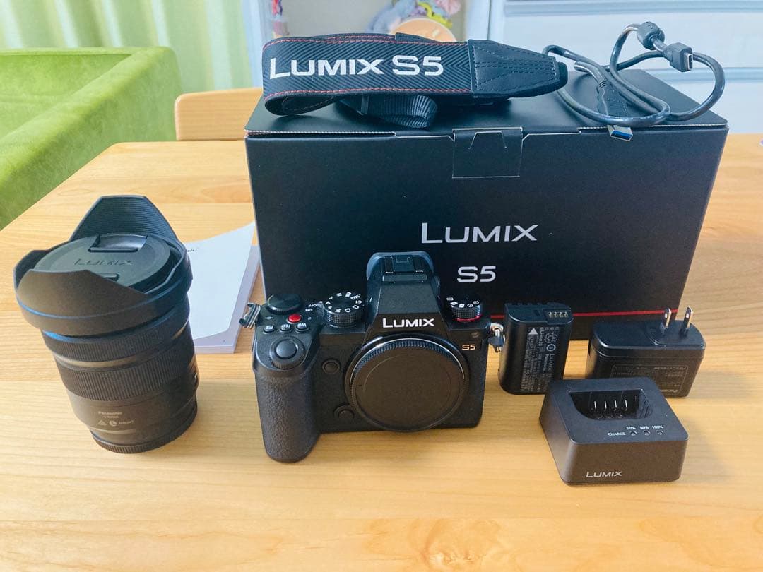 パ*コ様 【美品】LUMIX DC-S5K 20-60mm F3.5-5.6レン