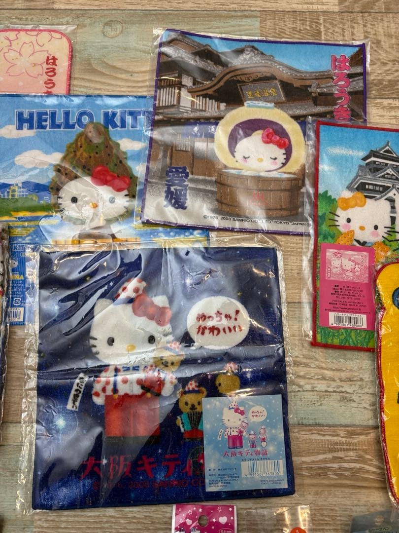 ご当地　キティ　年代物　ストラップ　キーホルダー　ハンカチ　シャーペン　レトロ