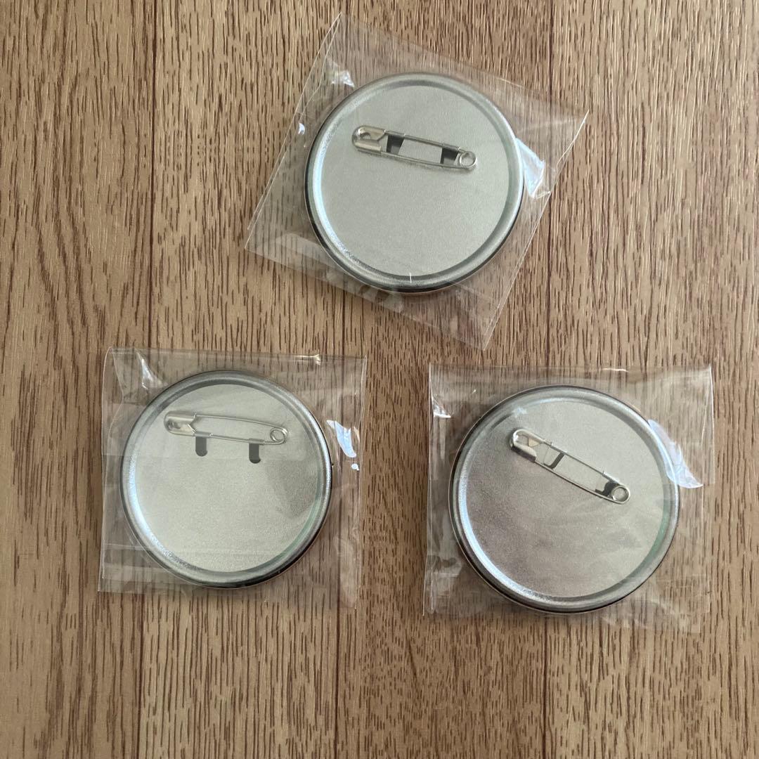 鬼滅の刃 AGF 2023 レリーフメタル缶バッジ 伊黒小芭内 3個セット