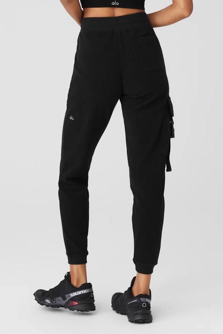 Alo Yoga Streetside Sweatpant unisex 完売品