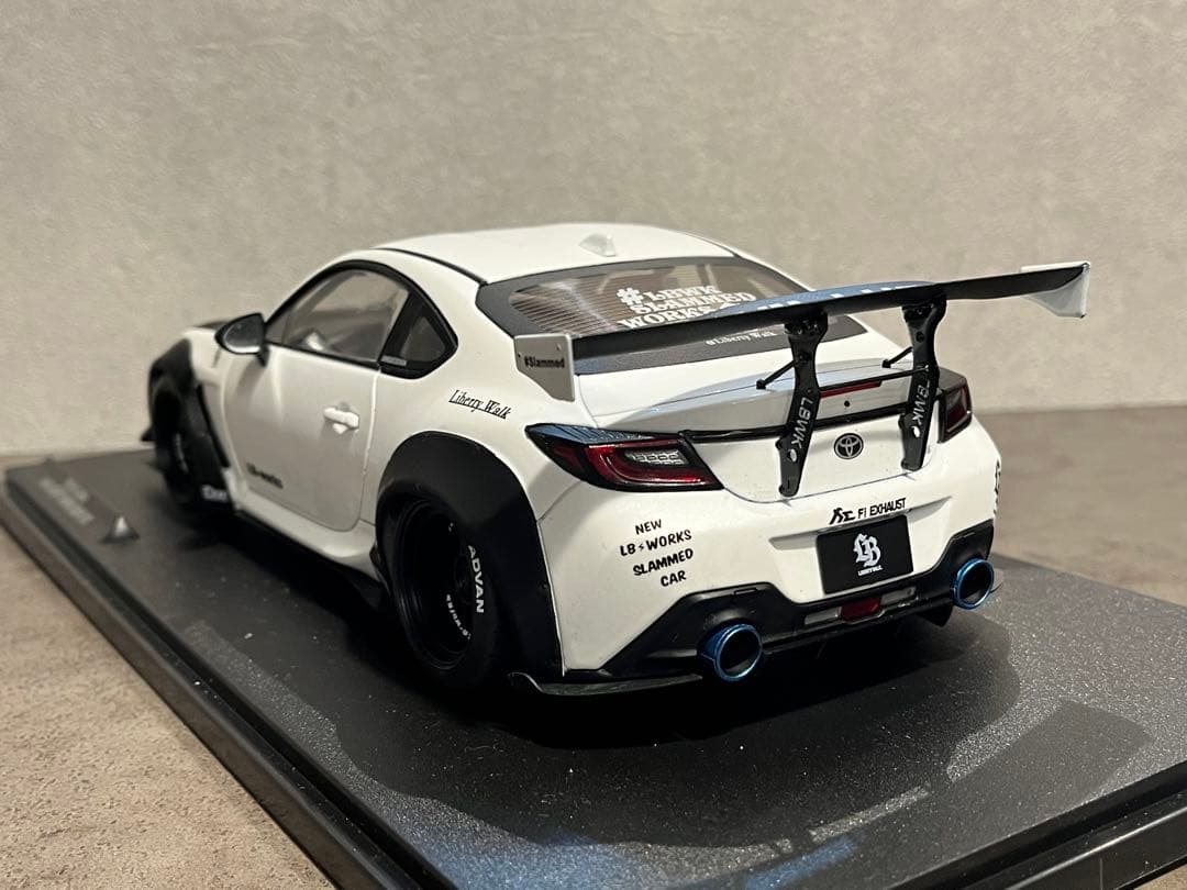 Solido 1/18 トヨタ GR86 LB-WORKS